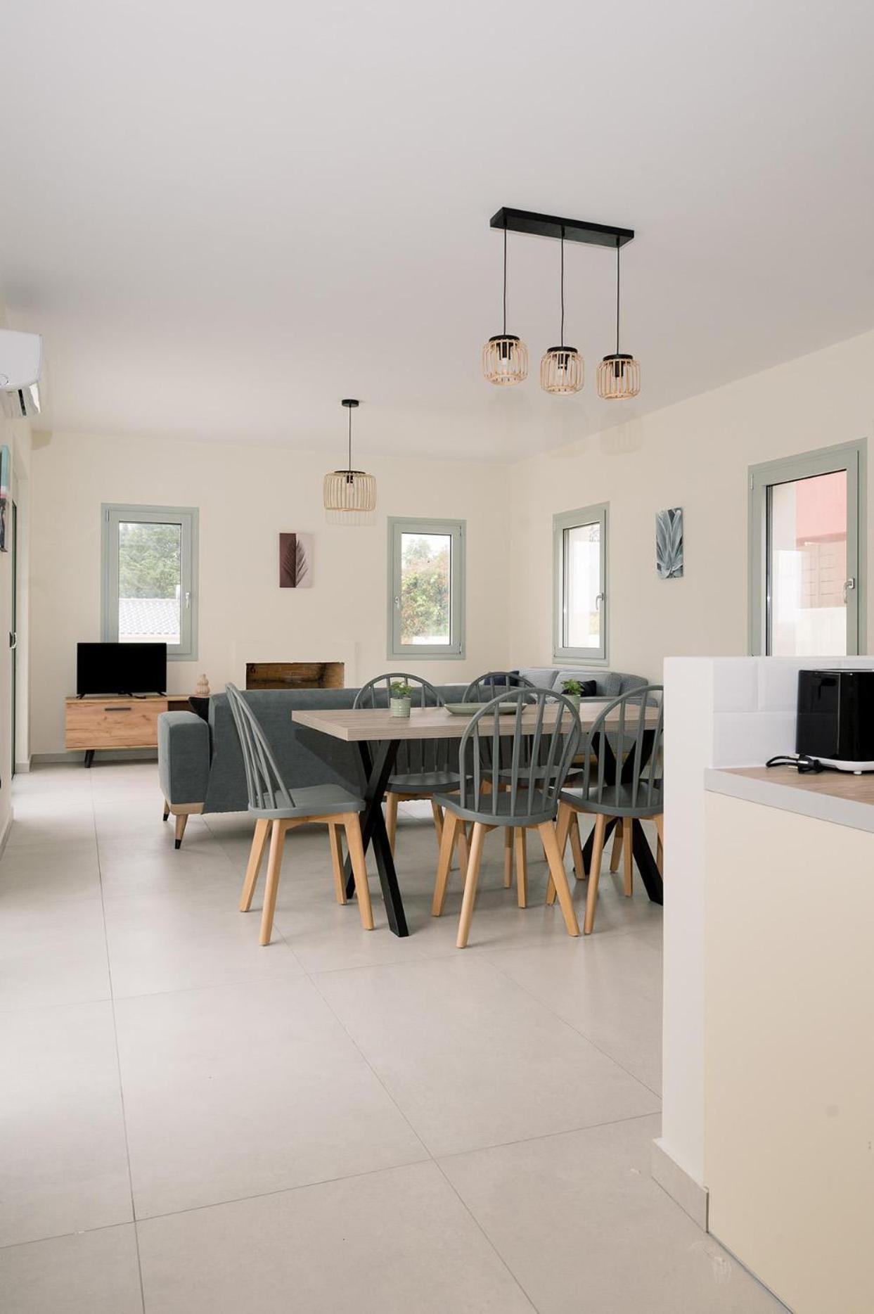 Villa Kira ตราเปซากิ ภายนอก รูปภาพ